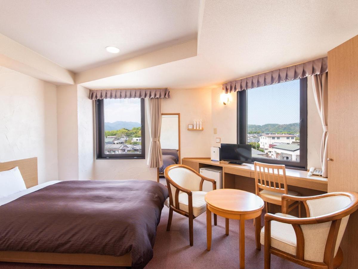 Hotel Primrose Saito מראה חיצוני תמונה