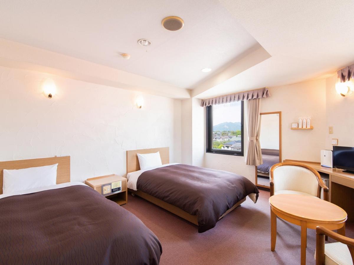 Hotel Primrose Saito מראה חיצוני תמונה
