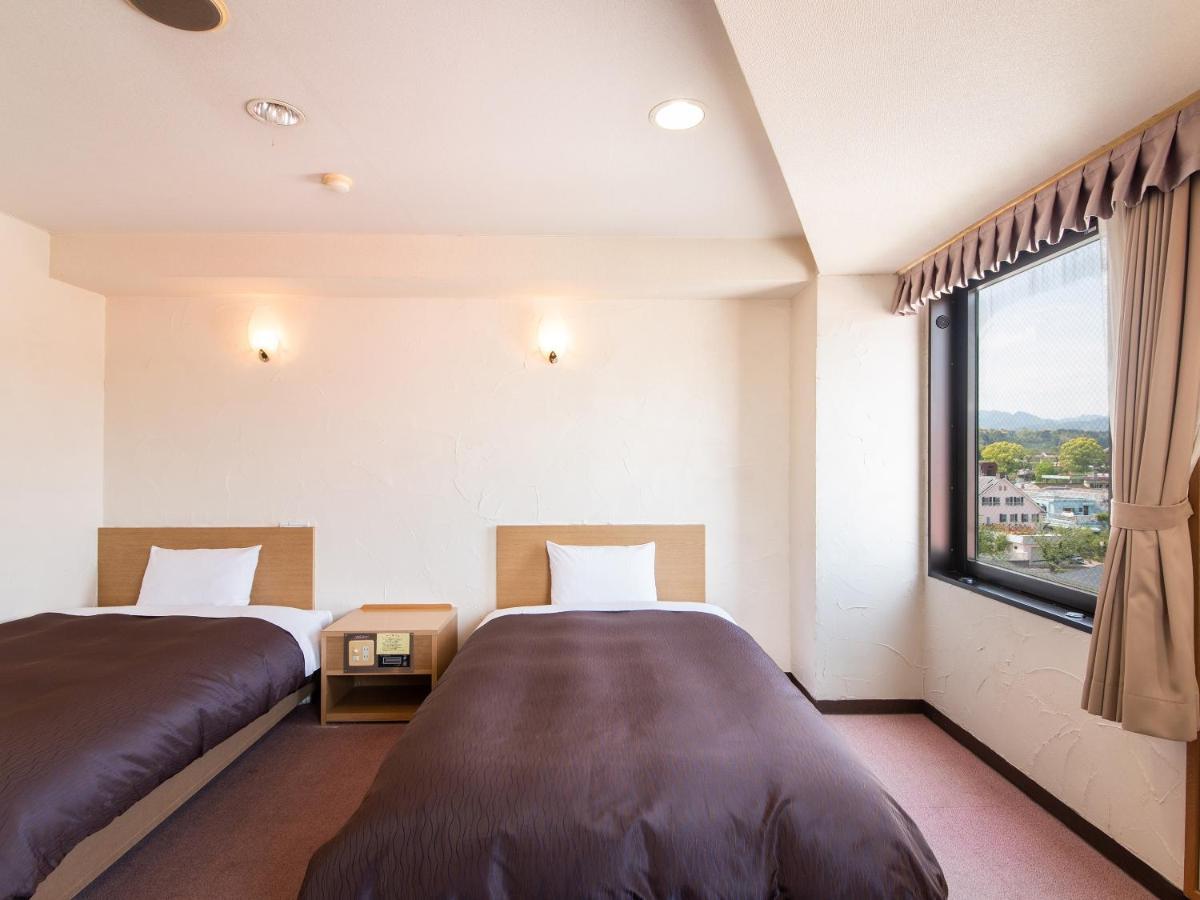 Hotel Primrose Saito מראה חיצוני תמונה
